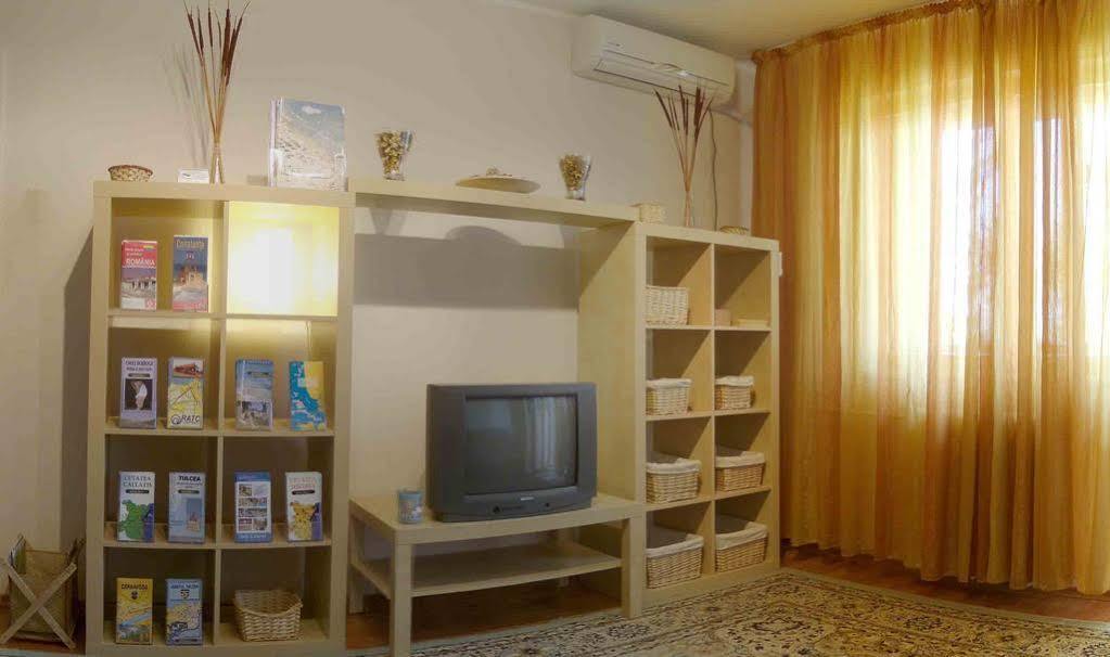 Hotel Apartament コンスタンツァ エクステリア 写真